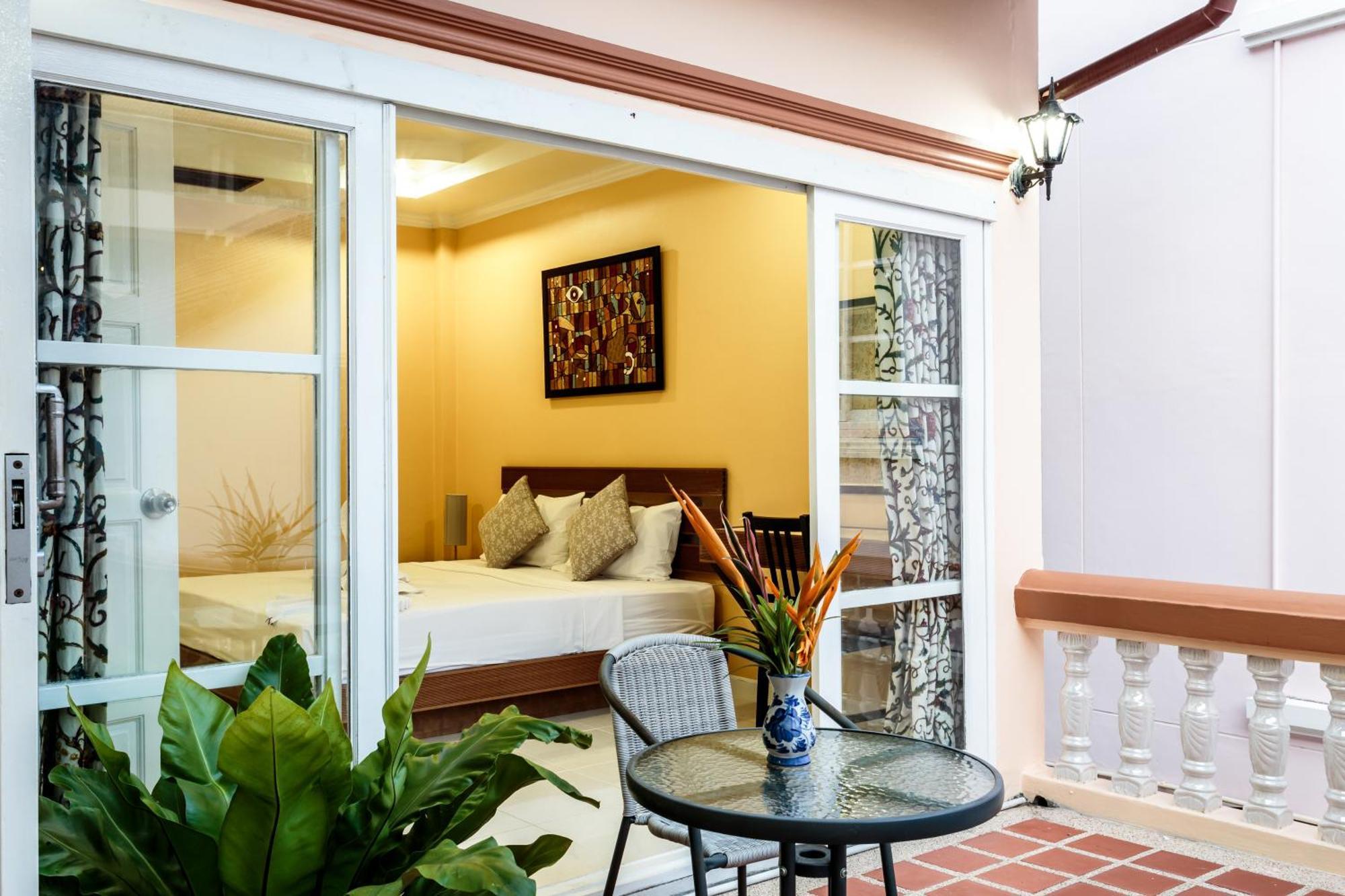 Simon Villa Patong Exterior photo