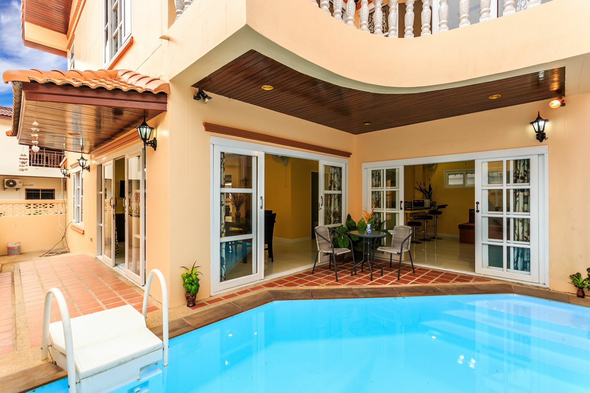 Simon Villa Patong Exterior photo