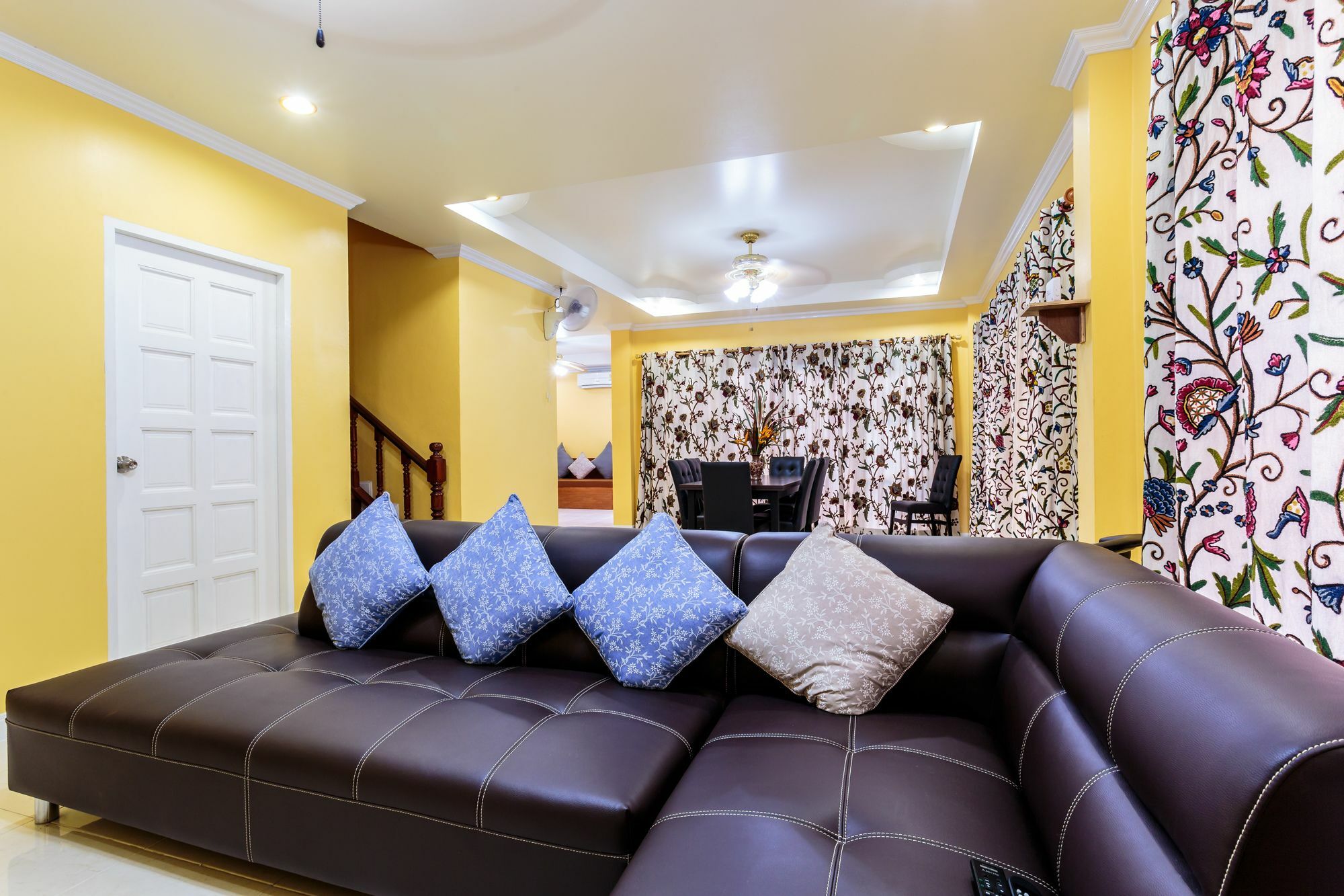 Simon Villa Patong Exterior photo